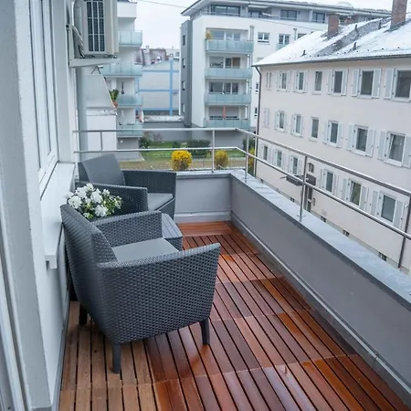 公寓 Fn L 6 Klimatisiert Mit Balkon 腓特烈港