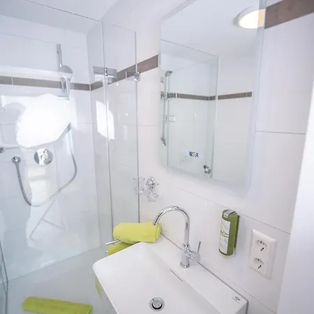 Fn L 6 Klimatisiert Mit Balkon 公寓 腓特烈港