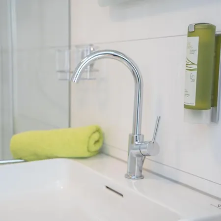 公寓 Fn L 6 Klimatisiert Mit Balkon 腓特烈港