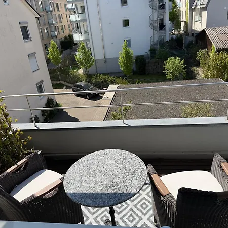 Fn L 6 Klimatisiert Mit Balkon *